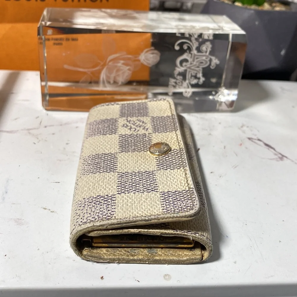 Authentic Louis Vuitton Damier Azur Key Case_10